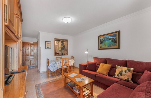 Breña Baja Apartamento | Apartamento 'Vv Los Balconcitos 32 Los Cancajos' con piscina compartida, terraza compartida y Wi-Fi