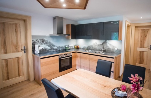 Bischofswiesen Apartamento | Apartamento "Watzmann", 1-4 personas, aprox. 85 m², 2 habitaciones, cocina, balcón