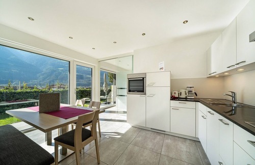 Castelbello-Ciardes Apartamento | Apartamento "Weinreichhof Marie & Max" con vistas a la montaña, terraza privada y Wi-Fi