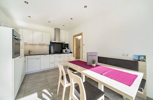 Castelbello-Ciardes Apartamento | Apartamento "Weinreichhof Marie & Max" con vistas a la montaña, terraza privada y Wi-Fi