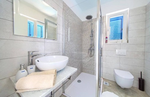 Salatic Apartamento | Una de nuestras mejores selecciones en Krk. Apartment Mali Nono