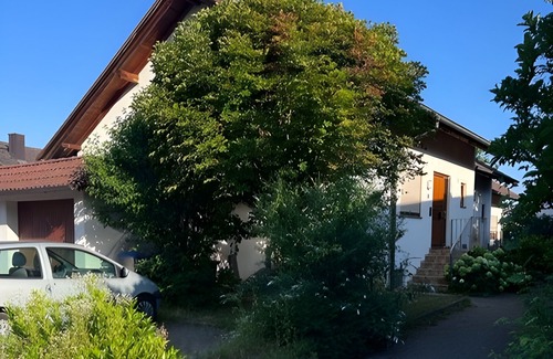 Wolfenweiler Apartamento | Apartment with 35sqm, 1 living/bedroom for max. 2 adults + 1 infant