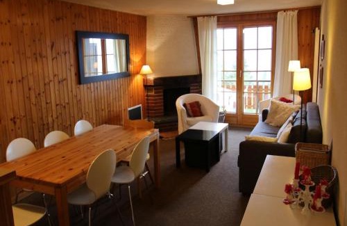 Les Mayens-de-Sion Apartamento | Apartment with balcony in Veysonnaz