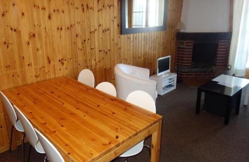Les Mayens-de-Sion Apartamento | Apartment with balcony in Veysonnaz