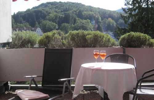 Baden-Baden Apartamento | Apartamento con gran terraza y vistas panorámicas, cerca de Festspielhaus