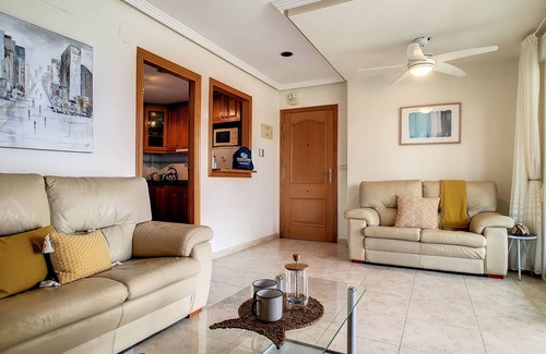 Cala Reona Apartamento | Apartamento con vistas a la montaña y al mar, parking