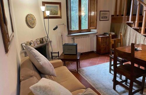 Montespertoli Apartamento | Apartment with pool and park near Florence