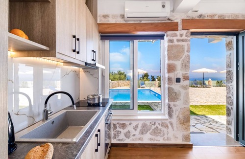 Tsoukaladhes Apartamento | Apartamento con vistas a la piscina, al mar, Wi-Fi y terraza