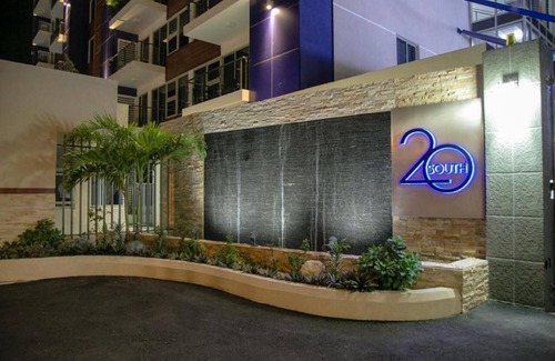 Saint Andrew Apartamento | Apartment with roof top pool