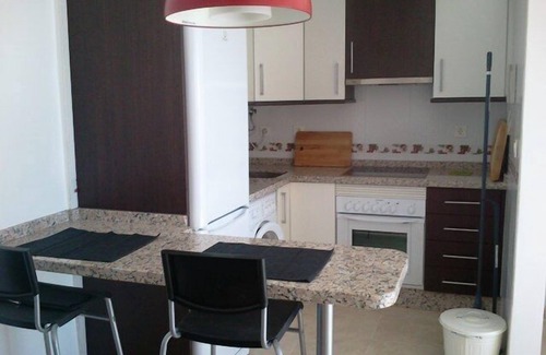 Ventanicas-El Cantal Apartamento | Apartamento con vistas espactaculares solo 150m de la Playa con WIFI y parking