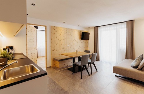 Malles Venosta Apartamento | Apartment 'Wohnung Plamatun' with Mountain View, Private Terrace and Wi-Fi