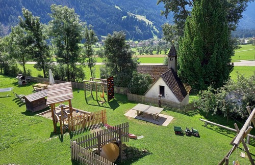 Anterselva Apartamento | Apartamento 'Zirm' con vistas a la montaña, terraza compartida y Wi-Fi