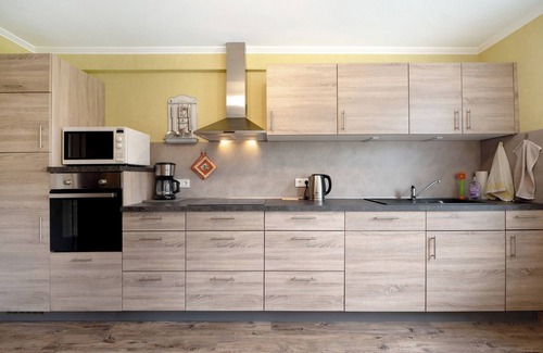 Raversbeuren Apartamento | Apartamento 'Ferienwohnung 'zum Moseltal'' con jardín privado, balcón y Wi-Fi