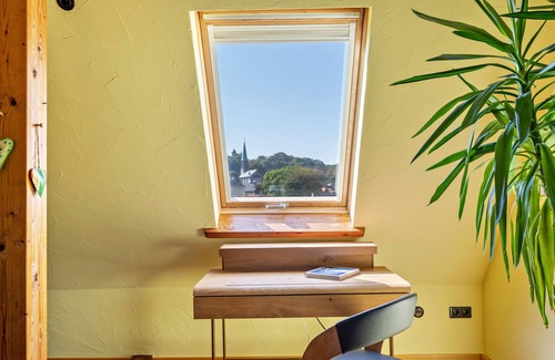 Ulrichstein Apartamento | Apartamento 'Ferienwohnung Zur Alten Post' con vistas a la montaña, jardín compartido y Wi-Fi