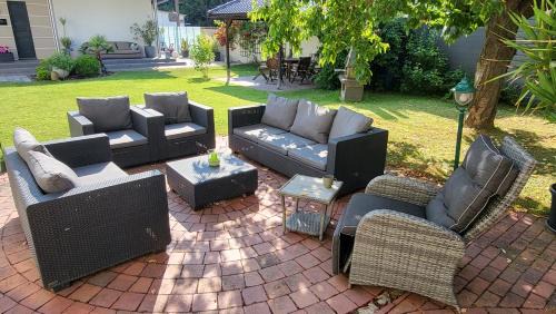 Volkstedt Apartamento | Apartments am Saalebogen mit Gartenterrasse, Grillkamin und freie Parkplätze