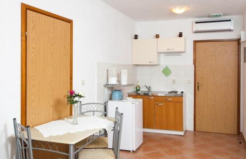 Lopud Island Apartamento | Apartments Ana Lopud - Studio with Balcony and Sea View-2