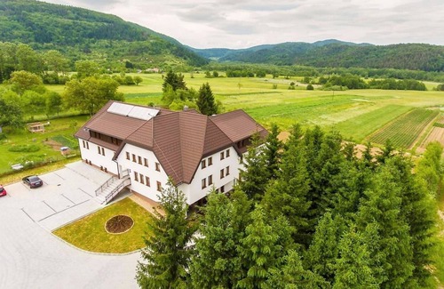 Vrelo Korenicko Apartamento | Apartments and rooms Danijel, (16385), Vrelo Korenicko, hr