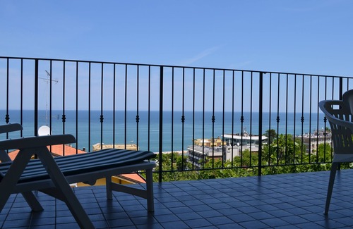 Gabicce Mare Apartamento | Hermosos apartamentos con vista al mar