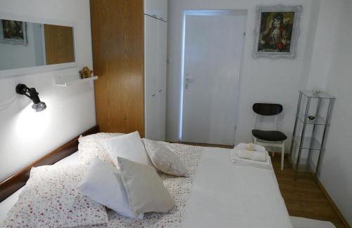 Banjol Apartamento | Apartments by the sea Banjol, Rab - 4965