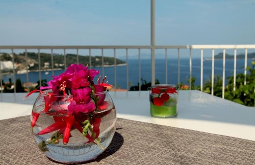 Lopud Island Apartamento | Apartments Cervelin - Apartamento de 2 dormitorios con terraza y vistas al mar (Martin)