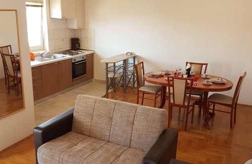 Malinska-Dubasnica Apartamento | Apartments Dunja Malinska