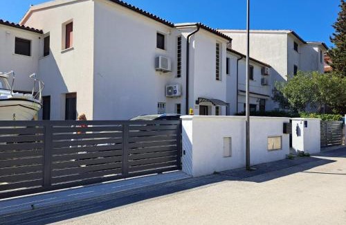 Pomer Apartamento | Apartments Finera