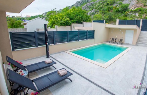 Mostar Apartamento | Apartments Gallery M and A - with pool