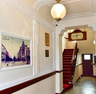 Neukoelln Apartamento | Apartments im Thüringer Hof