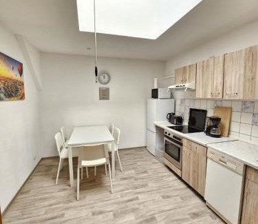 Dillenburg Apartamento | Apartments in Dillenburg - bis zu 6 Personen, DI01 und 02