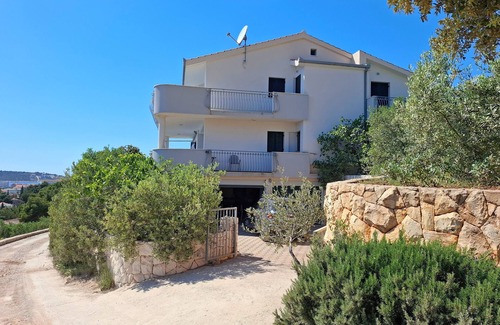Sevid Apartamento | Apartamentos Iván, (8444), Sevid, riviera Trogir, Croacia