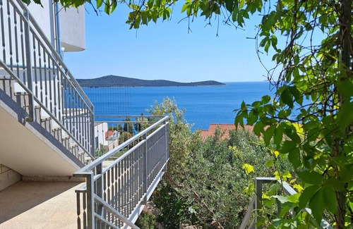 Sevid Apartamento | Apartamentos Iván, (8444), Sevid, riviera Trogir, Croacia