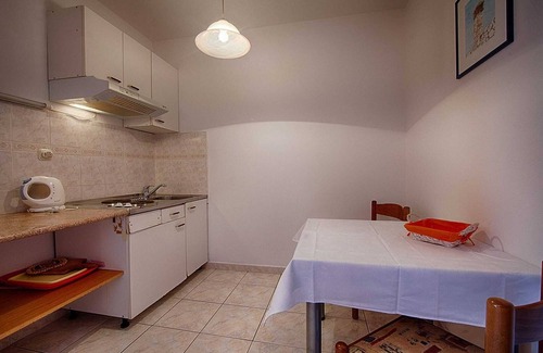 Pasadur Apartamento | Apartments Malo Lago - One-Bedroom Apartment with Balcony and Sea View - 2nd floor (Apartment 6)