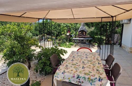 Ston Apartamento | Apartments Maslina