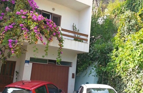 Jesenice Apartamento | Apartments Nevenka, (2668), Sumpetar, riviera Omis, Croacia