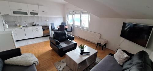 Mali Radic Apartamento | Apartments Padrino BP