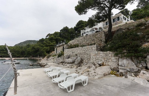 Saplunara Apartamento | Apartments Posta - One-Bedroom Apartment with Terrace and Sea View - Apartman 5