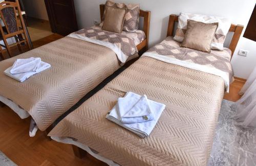 Pluzine Apartamento | Apartments Ravno