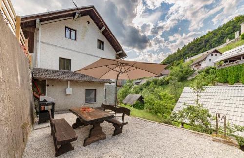 Srednja Vas v Bohinju Apartamento | Apartments Ribnica