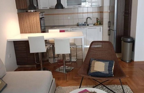 Trebinje Apartamento | Apartments Romana - One Bedroom Apartment with Balcony