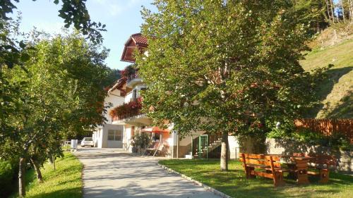 Luce Apartamento | Apartments Savinja