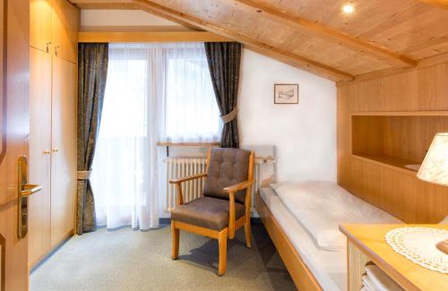 Selva di Val Gardena Apartamento | Apartments Sunela