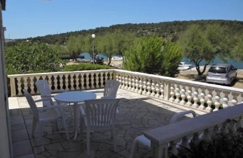 Jadrtovac Apartamento | Apartments Vila Punta