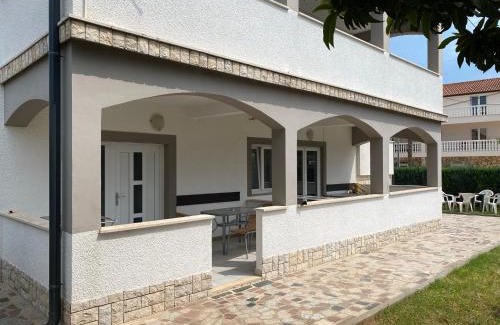 Funtana Casa | Apartments & Zimmer Jasmine