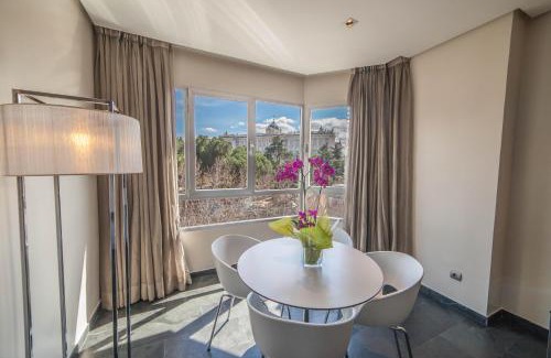 Moncloa-Aravaca Apartamento | Apartosuites Jardines de Sabatini