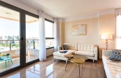 Penya-roja Apartamento | ApartUP Green Opera Views