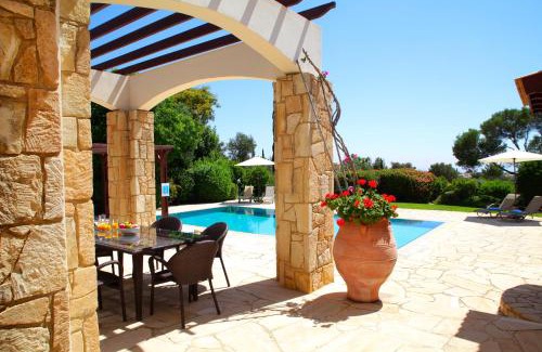 Aphrodite Hills Complejo | Aphrodite Hills Rentals - Superior Villas