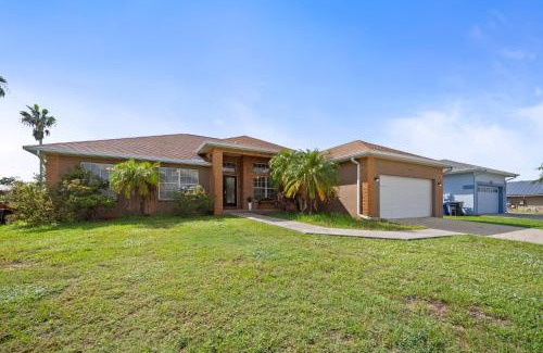 Apollo Beach Casa | Apollo Beach Waterfront 4BR with Dock and Near Tampa