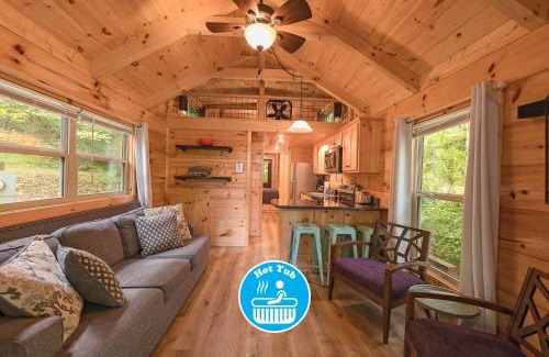 Lookout Valley Neighborhood Association Casa | Apollonie Cabin Lookout Mountain Hot Tub