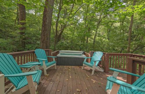 Lookout Valley Neighborhood Association Casa | Apollonie Cabin Lookout Mountain Hot Tub