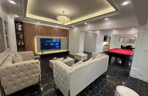 Oula Apartamento | APOLO- 3 Bedroom Luxury Nile View Apartment